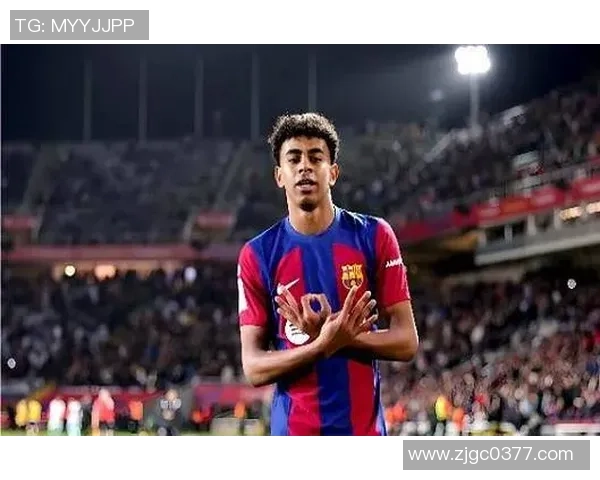 抖音热议男足球星:这些球员如何打破纪录引发全球关注 抖音热议男足球星:这些球员如何打破纪录引发全球关注